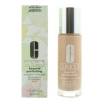 Clinique, Beyond Perfecting, Volledige dekking, Vloeibare foundation & concealer 2-in-1, 01, Linnen, 30 ml