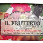 Nesti Dante, Il Frutteto, Pomegranate & Blackcurrant, Kalmerend, Zeepstaaf, 250 g